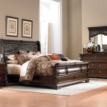 5-Piece Queen Bedroom Furniture Set with Bed, Dressers & Nightstands
